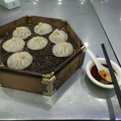 Xi an Jiasan Stuffed With Juicy Pork Baoziguan 여행 사진