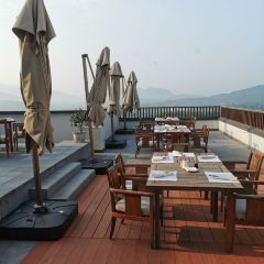 MING YUE User Photo