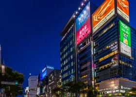 台北國泰萬怡酒店交通