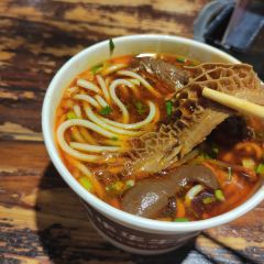 王氏华华牛肉面(雪松路店) User Photo