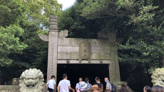 土都潭泉塔