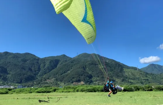 福州優翼滑翔傘飛行營地滑翔傘飛行空中影片錄製大小同價