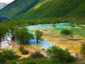 황룽산 원시삼림 관광지구