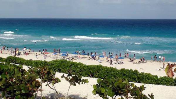 Ocean View Cancun Arenas