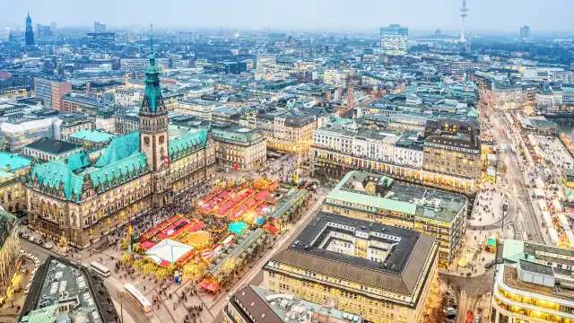 Hotels near Hamburg City Hall