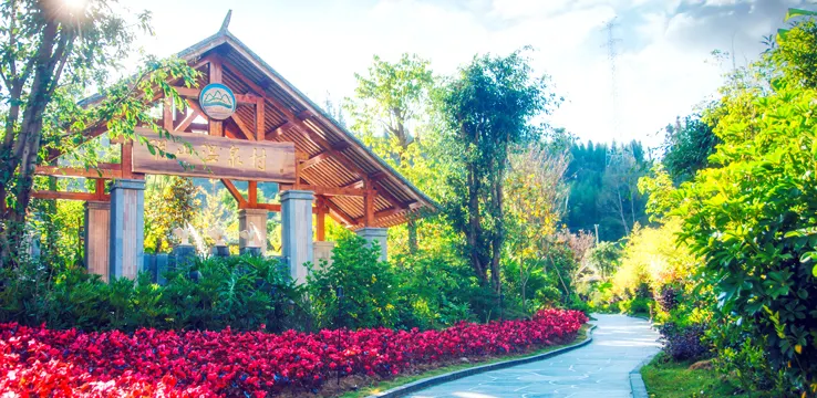 Hot Springs Attractions