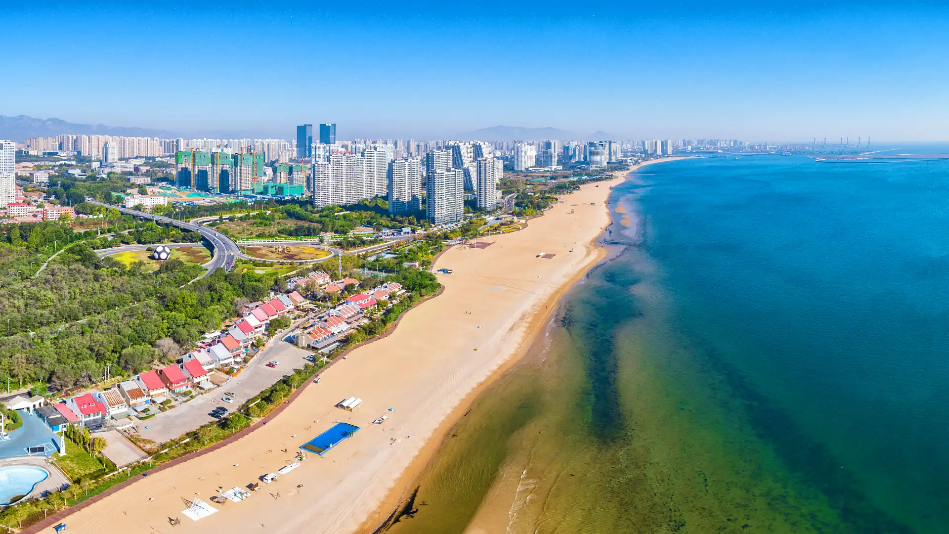 Hotels near Golden Bay Forest Park