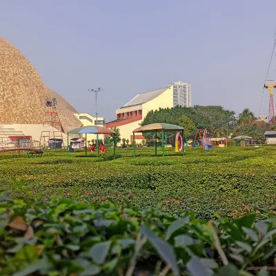 สนามคริกเก็ต Eden Gardens โรงแรมใกล้เคียง