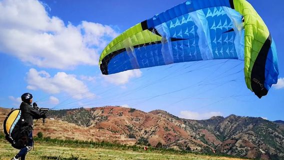 Kunming International Paragliding Camp