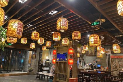 Nanjing Impressions  (Zhongshanling)