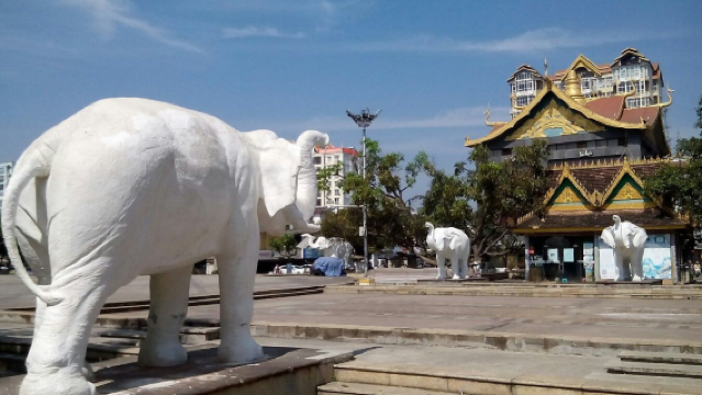 Mengle Cultural Square