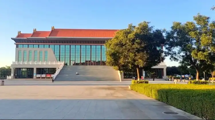 Hotels in Hequ