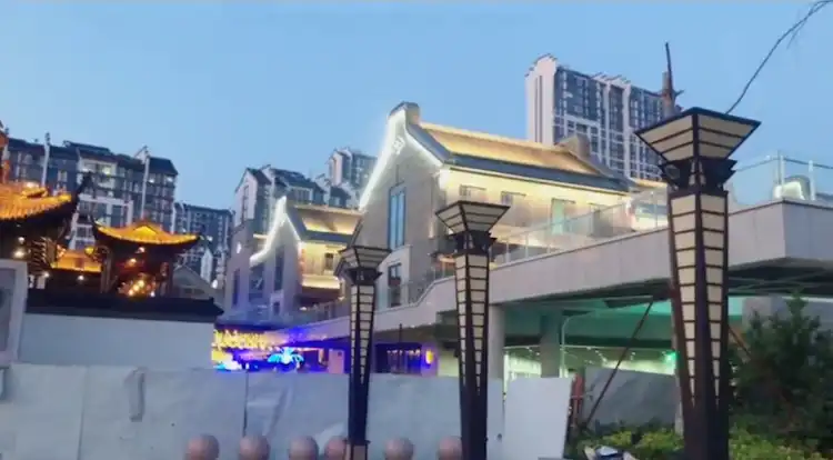 Hotel dekat Binhai Museum