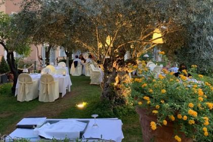 Unique Al Palatino Garden Restaurant