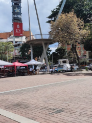 Alfredo Sadel Plaza, Las Mercedes