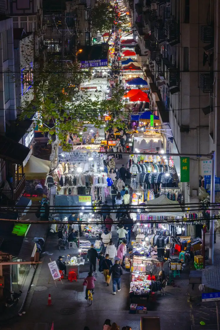 Hotels near Dacheng Road Night Market