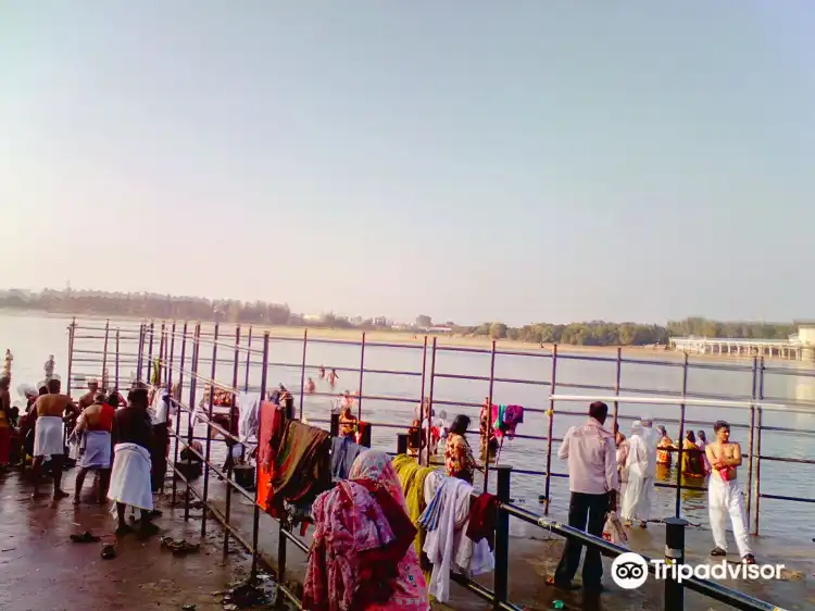 Hotels near Amma Mandapam