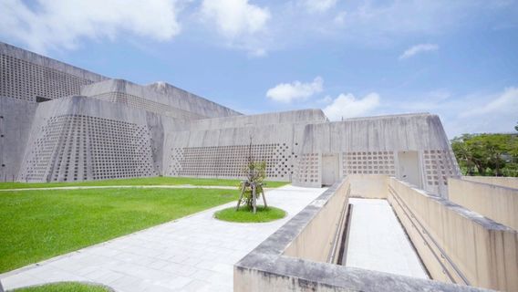 Okinawa Prefectural Museum and Art Museum (Okimyu)