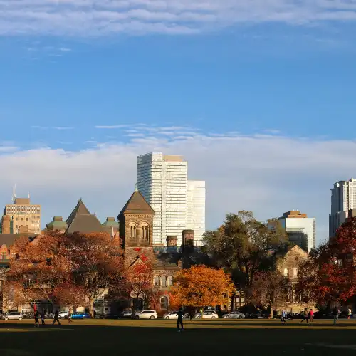 Popular Fall Viewing Attractions in Toronto