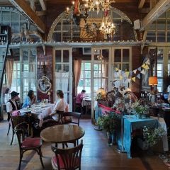 Le Petite Fontaine User Photo