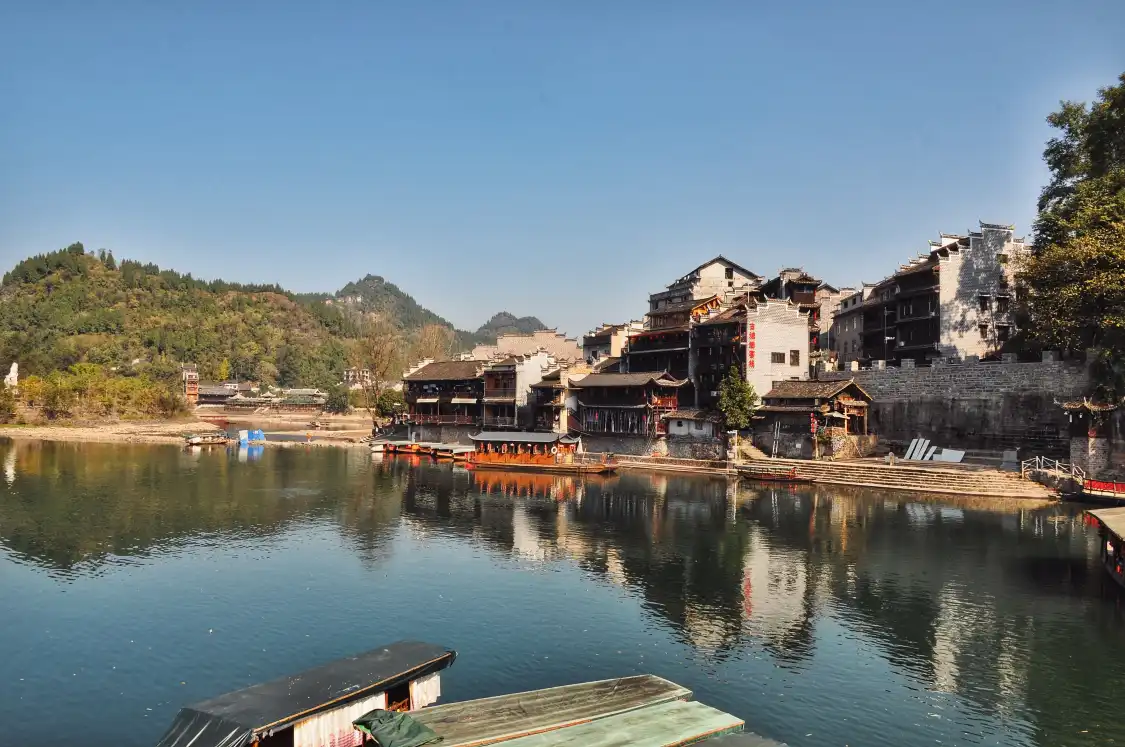 Hotels near Hong'an Ancient Town