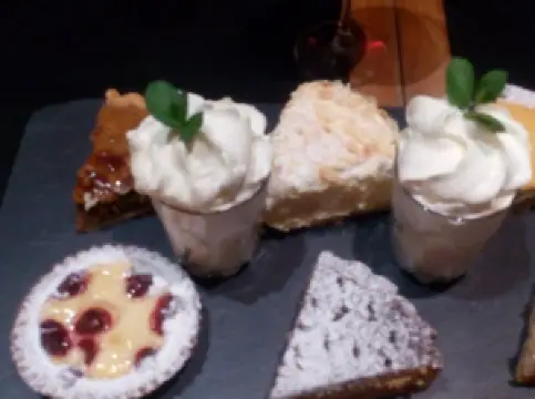 Einstein cafe & bel etage