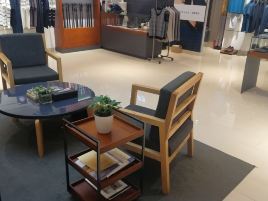 劲霸男装(吉兰泰路店)
