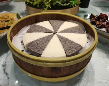 Xunwu Waterside Banquet Restaurant