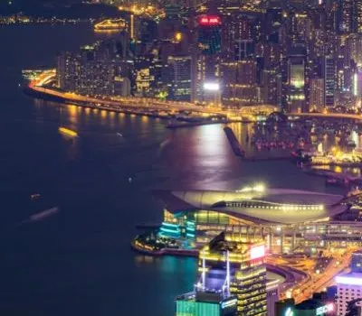 維港景點推介:浪漫維港船河、邊野餐邊欣賞維港夜景之選遊記攻略-Trip.com遊玩攻略