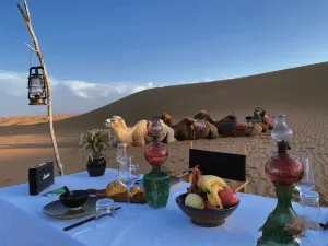Mingsha Mountain Wanyou RV Wild Luxury Camping Site
