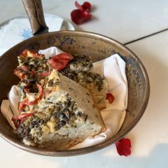 Large Eight Italy Lounge&Restaurant User Photo