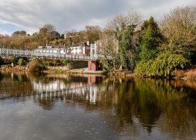 Hotels near Anglesea Street