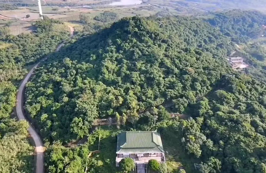 鷹峯嶺