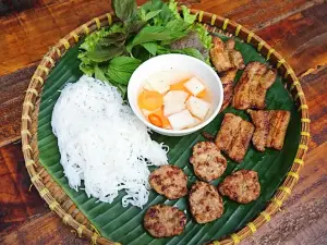 Bếp Mẹ Ỉn - Lê Thánh Tôn