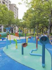 Lianchitan Children's Park