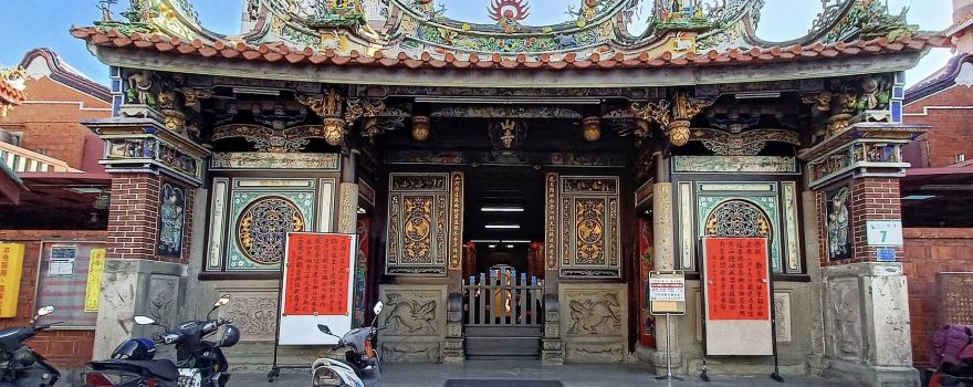 Lungshan Temple