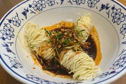 JINAG JUN FU YI HAO JI MAO DIAN