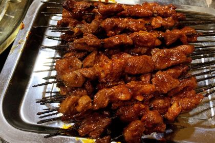 马义黑白条烤羊肉