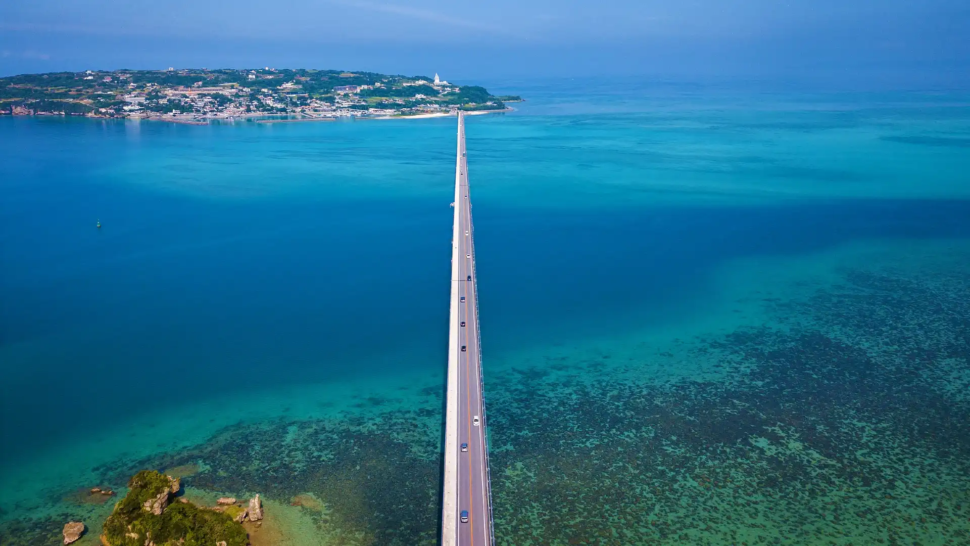 Hotels near Kouri Big Bridge