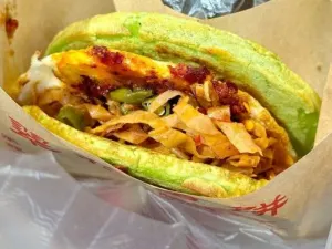 翠翠苗饼(凤凰古城店)