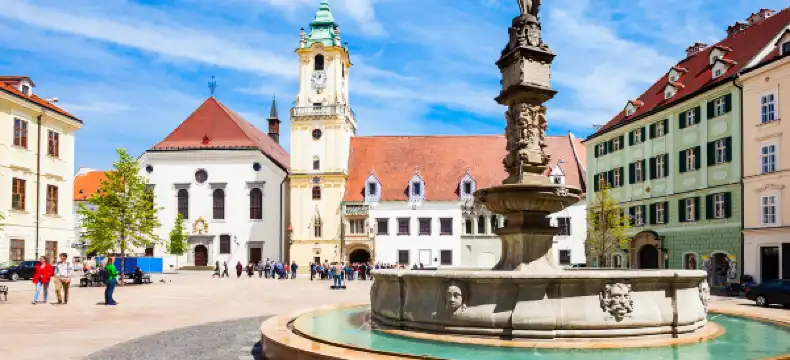 슬라빈 주변 호텔