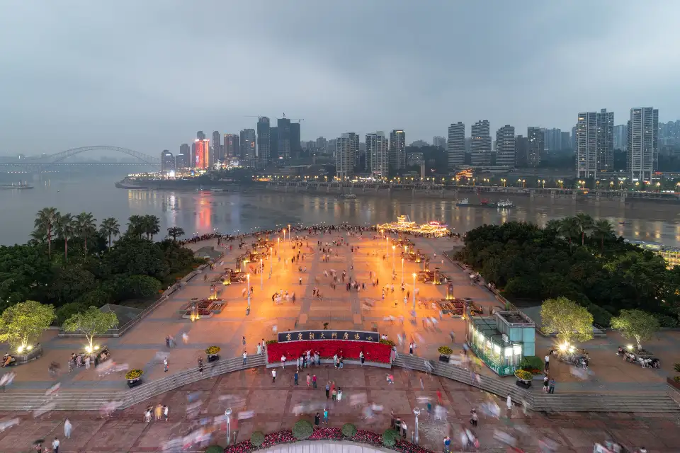 5_Chaotianmen Square
