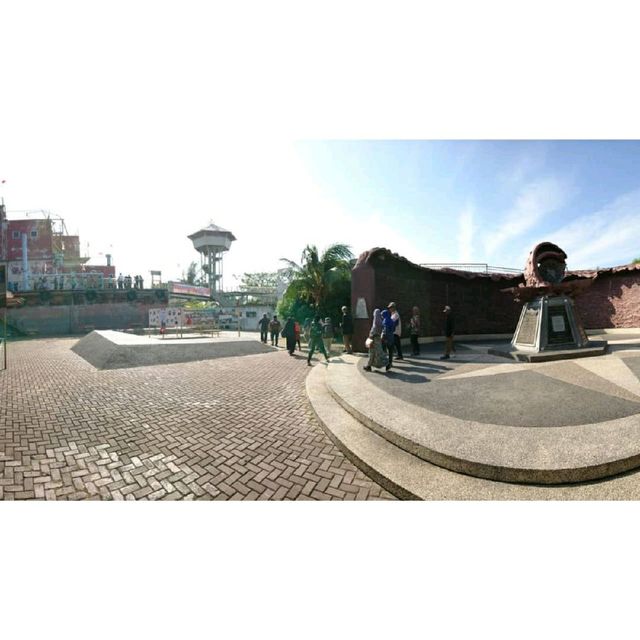 PLTD Apung Museum