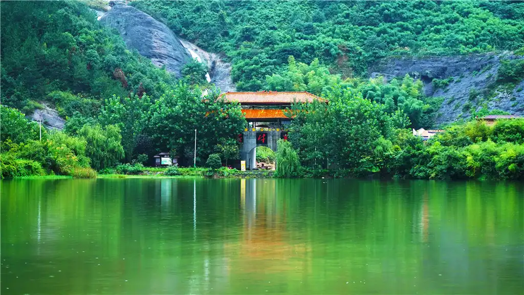 平江石牛寨景區附近的飯店