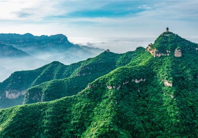 雲丘山風景区