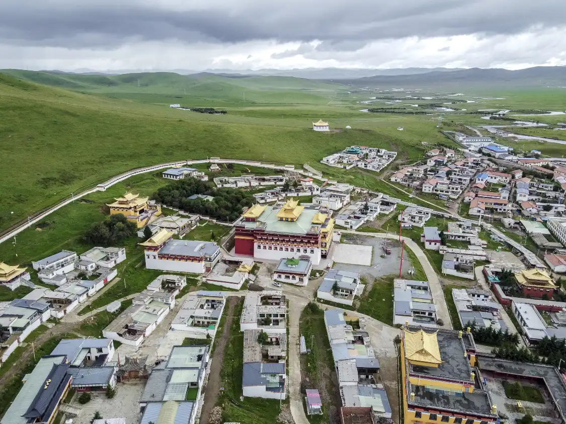 Hotels near Dazhasi