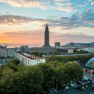 Palvelun Kylpyammeita tarjoavat hotellit kohteessa Caen