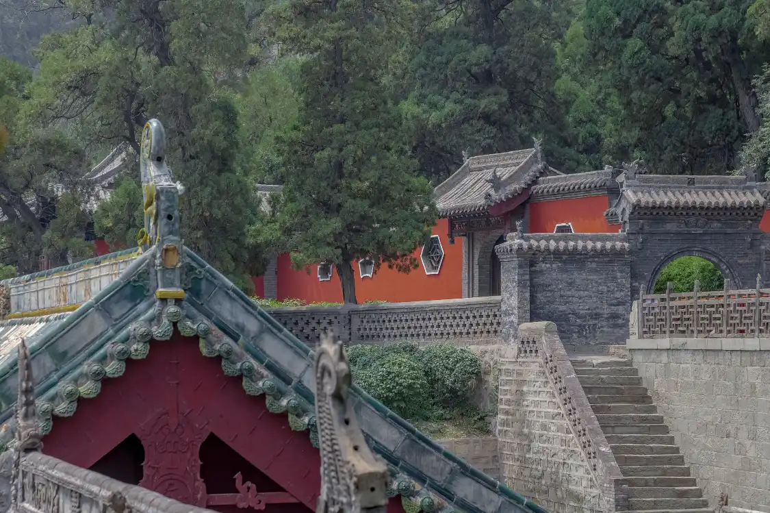Hotels near Tianning Temple