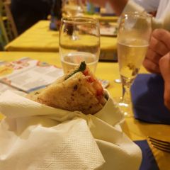 Afinados - Pizzaria Music User Photo