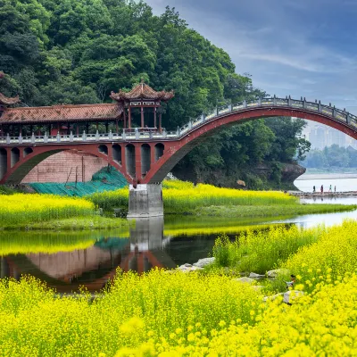 Номер с видом на горы Отели в г. Лэшань